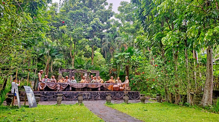 Kawa-Kawa Hill (1) Kawa-Kawa Hill