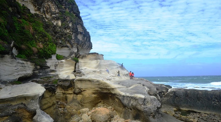 Kapurpurawan Rock Formation